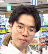 先輩社員A