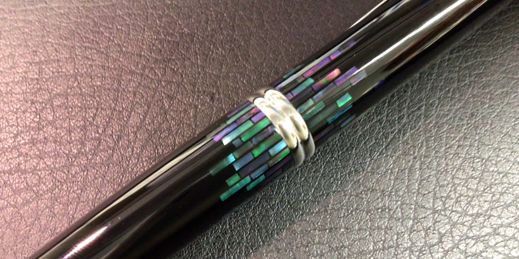 Fountain pen capless mother-of-pearl